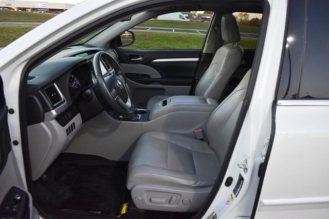 2016 Toyota Highlander AWD 4dr V6 XLE - 22942359 - 22