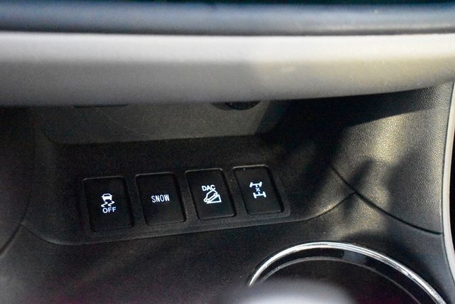 2016 Toyota Highlander AWD 4dr V6 XLE - 22942359 - 28