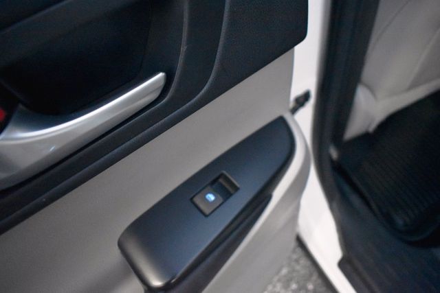 2016 Toyota Highlander AWD 4dr V6 XLE - 22942359 - 32