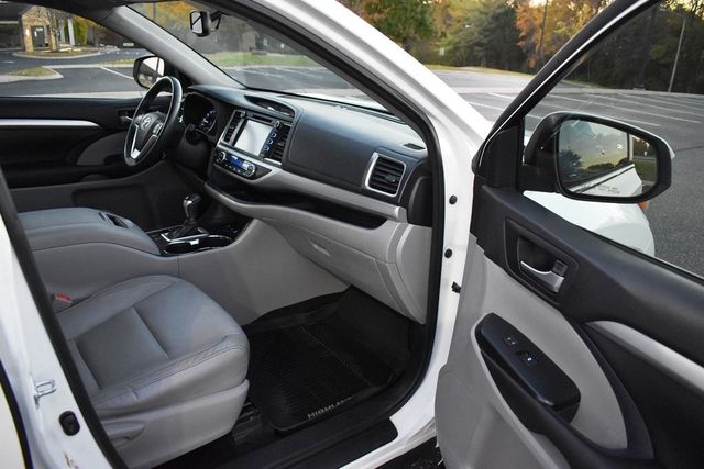 2016 Toyota Highlander AWD 4dr V6 XLE - 22942359 - 38