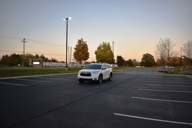 2016 Toyota Highlander AWD 4dr V6 XLE - 22942359 - 46