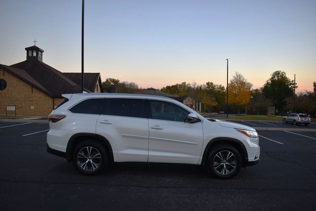 2016 Toyota Highlander AWD 4dr V6 XLE - 22942359 - 49