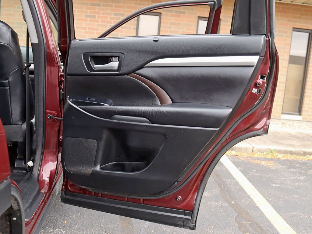 2016 Toyota Highlander AWD 4dr V6 XLE - 22936827 - 28