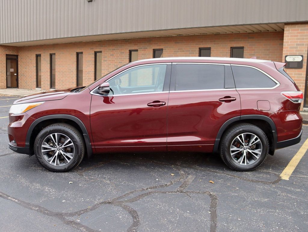 2016 Toyota Highlander AWD 4dr V6 XLE - 22936827 - 6