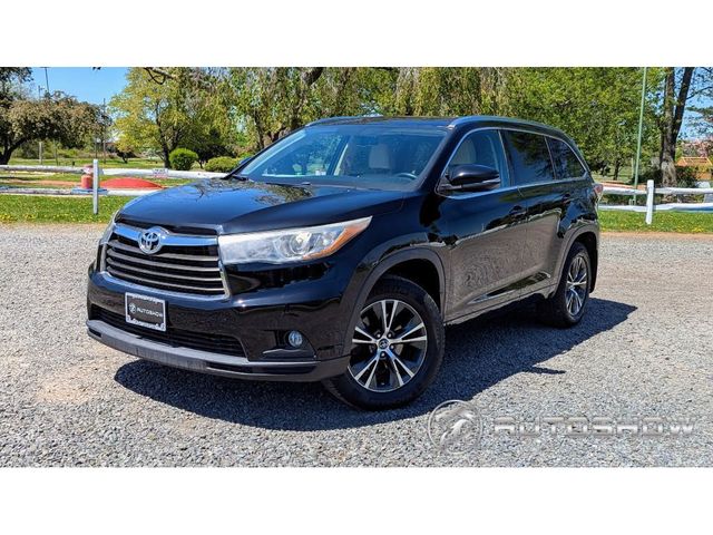 2016 Used Toyota Highlander AWD 4dr V6 XLE at Autoshow Somerset, NJ ...