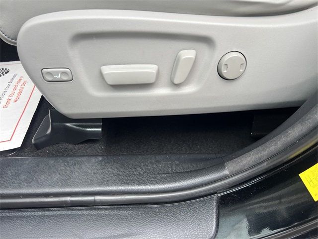 2016 Toyota Highlander AWD 4dr V6 XLE - 22907890 - 10