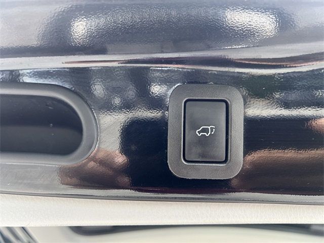 2016 Toyota Highlander AWD 4dr V6 XLE - 22907890 - 16