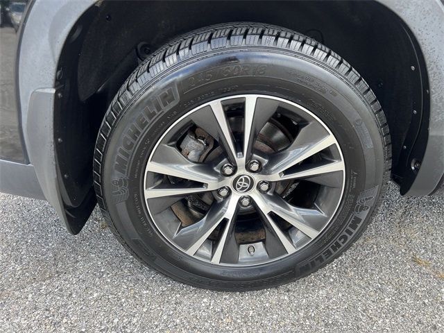 2016 Toyota Highlander AWD 4dr V6 XLE - 22907890 - 17