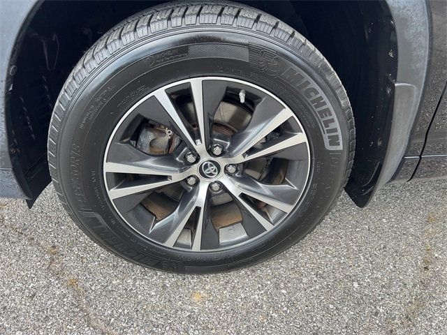 2016 Toyota Highlander AWD 4dr V6 XLE - 22907890 - 8