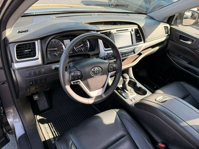 2016 Toyota Highlander AWD 4dr V6 XLE - 22637477 - 9