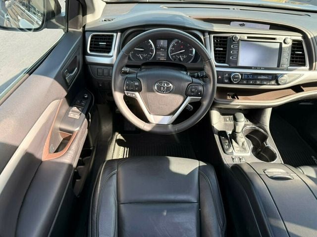 2016 Toyota Highlander AWD 4dr V6 XLE - 22637477 - 24