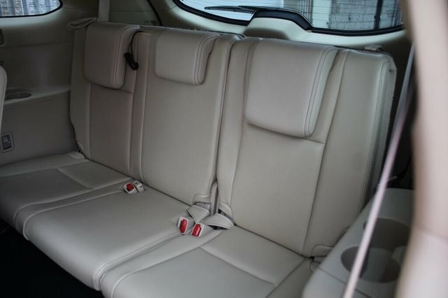 2016 Toyota Highlander AWD XLE W/ 2ND ROW CAPTAIN CHAIRS, LEATHER, MOONROOF - 22960207 - 29