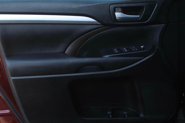 2016 Toyota Highlander AWD XLE W/ ENTUNE PREMIUM AUDIO, LEATHER, POWER MOONROOF - 22918598 - 18