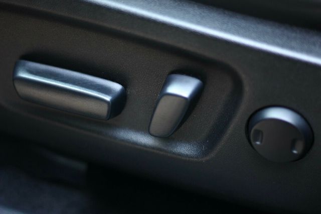 2016 Toyota Highlander AWD XLE W/ ENTUNE PREMIUM AUDIO, LEATHER, POWER MOONROOF - 22918598 - 24