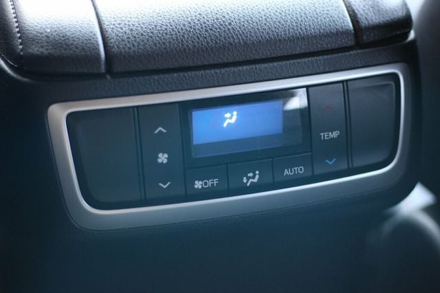 2016 Toyota Highlander AWD XLE W/ ENTUNE PREMIUM AUDIO, LEATHER, POWER MOONROOF - 22918598 - 25