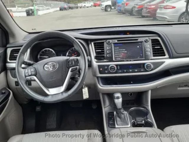 2016 Toyota Highlander FWD 4dr V6 LE Plus - 22993997 - 6