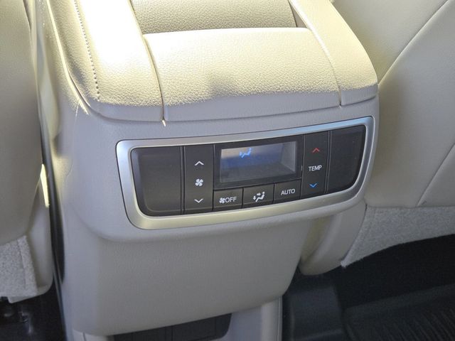 2016 Toyota Highlander FWD 4dr V6 LE Plus - 22983784 - 9