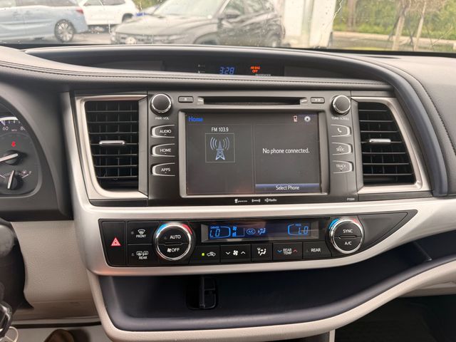 2016 Toyota Highlander FWD 4dr V6 LE Plus - 23093869 - 10