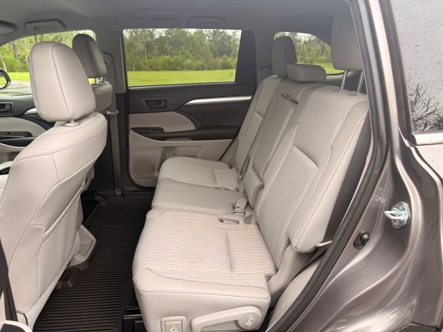 2016 Toyota Highlander FWD 4dr V6 LE Plus - 23093869 - 14