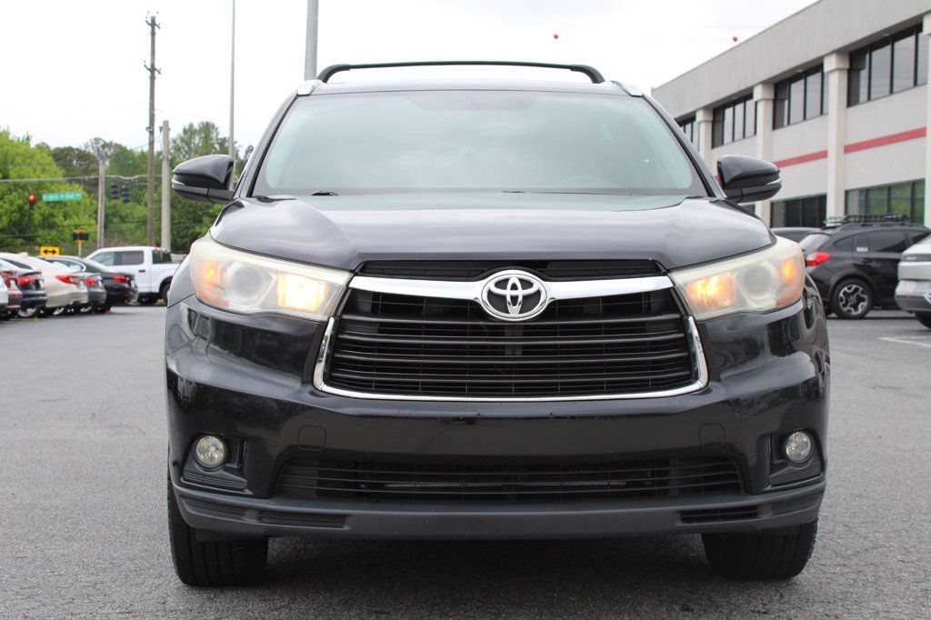 2016 Toyota Highlander XLE photo 2