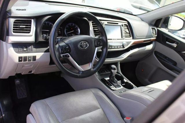 2016 Toyota Highlander Limited Sport Utility 4D - 22470252 - 19