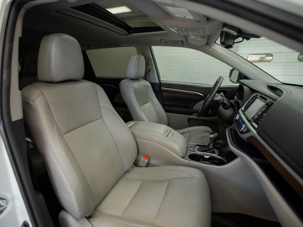 2016 Toyota Highlander Hybrid Limited photo 22
