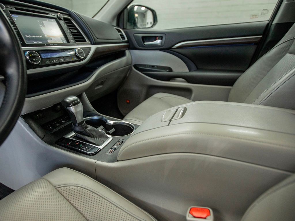 2016 Toyota Highlander Hybrid Limited photo 23