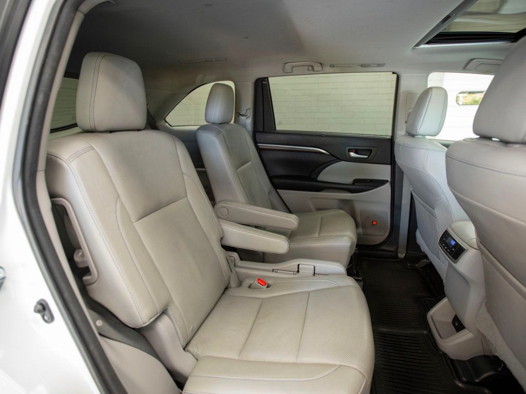 2016 Toyota Highlander Hybrid Limited photo 24