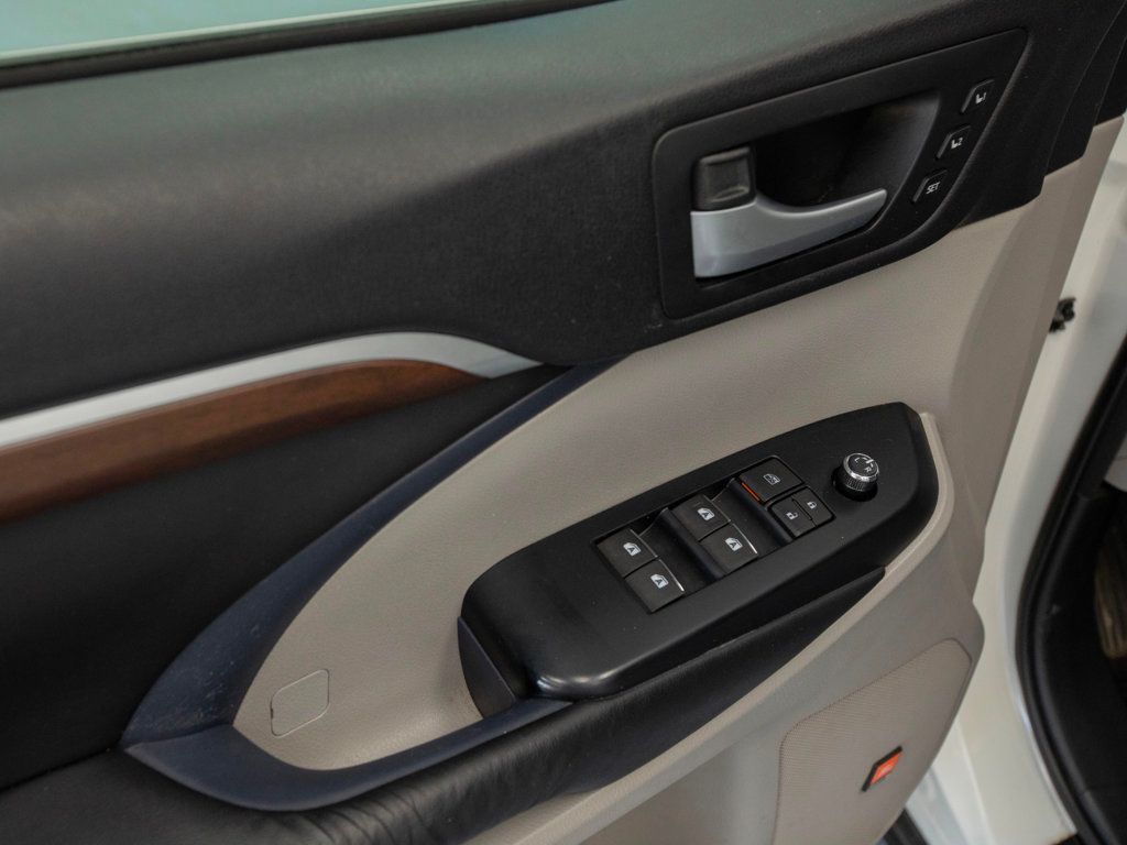 2016 Toyota Highlander Hybrid Limited photo 28