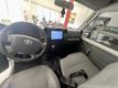 2016 Toyota Land Cruiser Troopy 5 Speed Diesel V6 13 pasajeros - 22958164 - 11