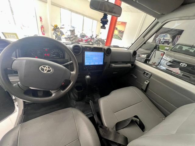 2016 Toyota Land Cruiser Troopy Disponible para alquiler y 13 pasajeros - 22958164 - 9