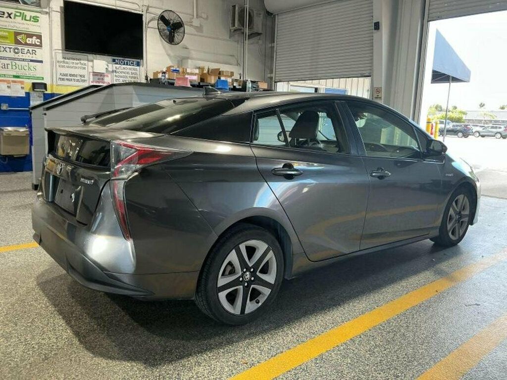 2016 Toyota Prius  - 23013987 - 2
