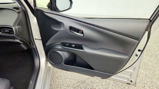 2016 Toyota Prius 5dr Hatchback Four - 23034688 - 22