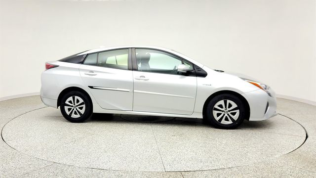2016 Toyota Prius 5dr Hatchback Four - 23034688 - 3