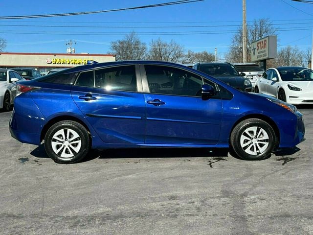 2016 Toyota Prius 5dr Hatchback Four - 22733549 - 17