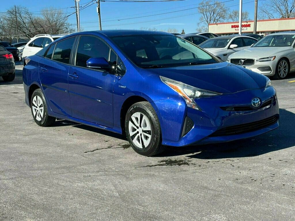 2016 Toyota Prius 5dr Hatchback Four - 22733549 - 32