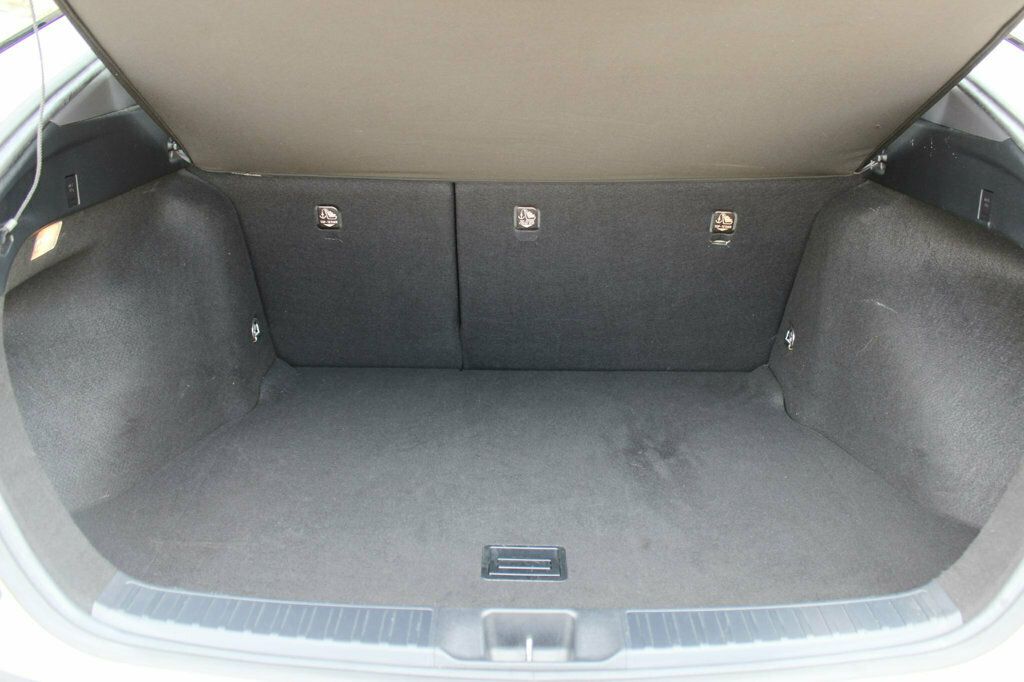 2016 Toyota Prius 5dr Hatchback Four Touring - 23030695 - 15