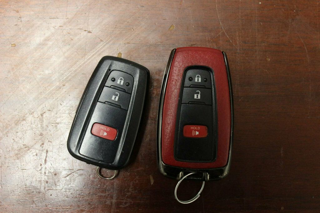 2016 Toyota Prius 5dr Hatchback Four Touring - 23030695 - 30