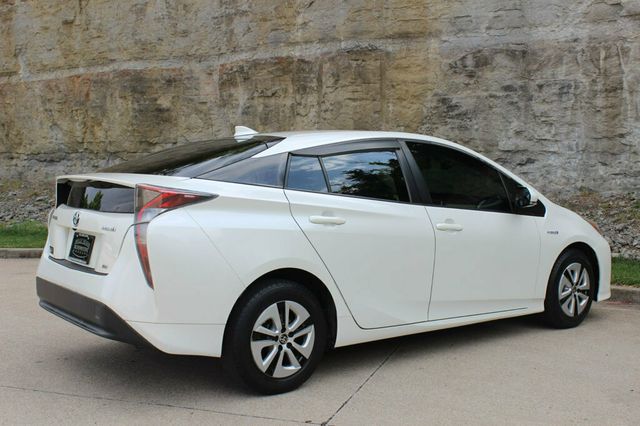 2016 Toyota Prius 5dr Hatchback Four Touring - 23030695 - 6