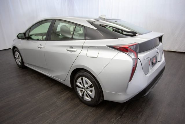 2016 Toyota Prius 5dr Hatchback Three - 22706146 - 10