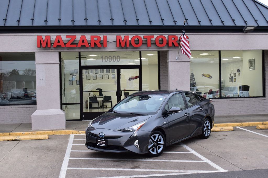 2016 Toyota Prius 5dr Hatchback Three Touring - 22958502 - 1