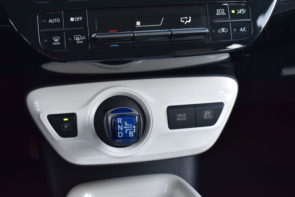 2016 Toyota Prius 5dr Hatchback Three Touring - 22958502 - 43