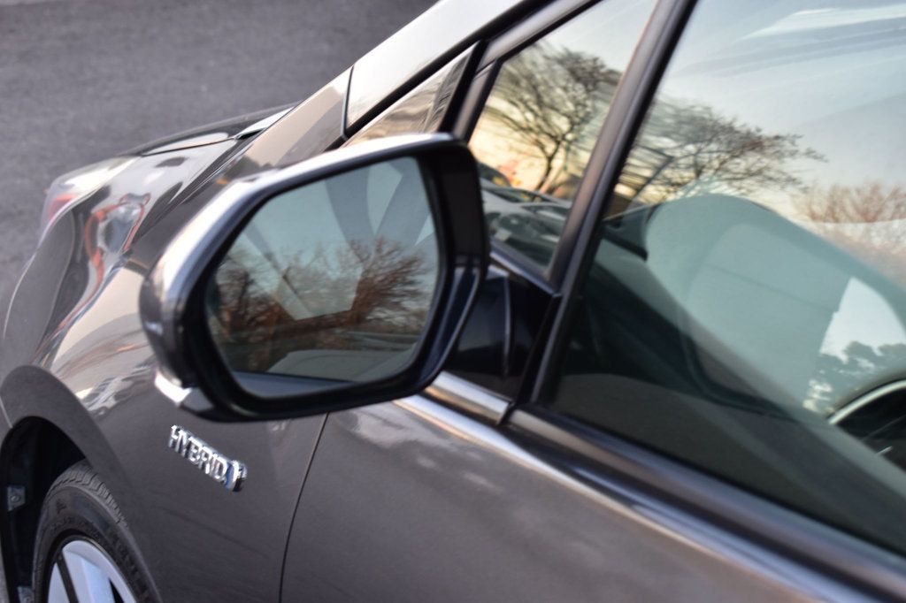 2016 Toyota Prius 5dr Hatchback Three Touring - 22958502 - 53