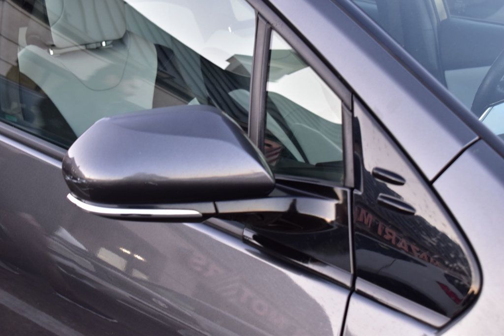 2016 Toyota Prius 5dr Hatchback Three Touring - 22958502 - 55