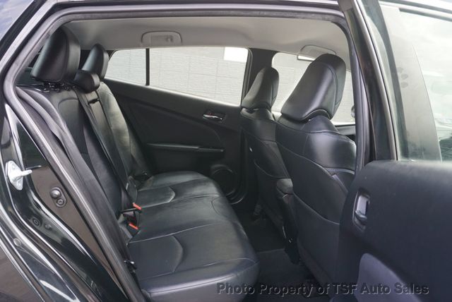 2016 Toyota Prius 5dr Hatchback Three Touring - 23070436 - 11