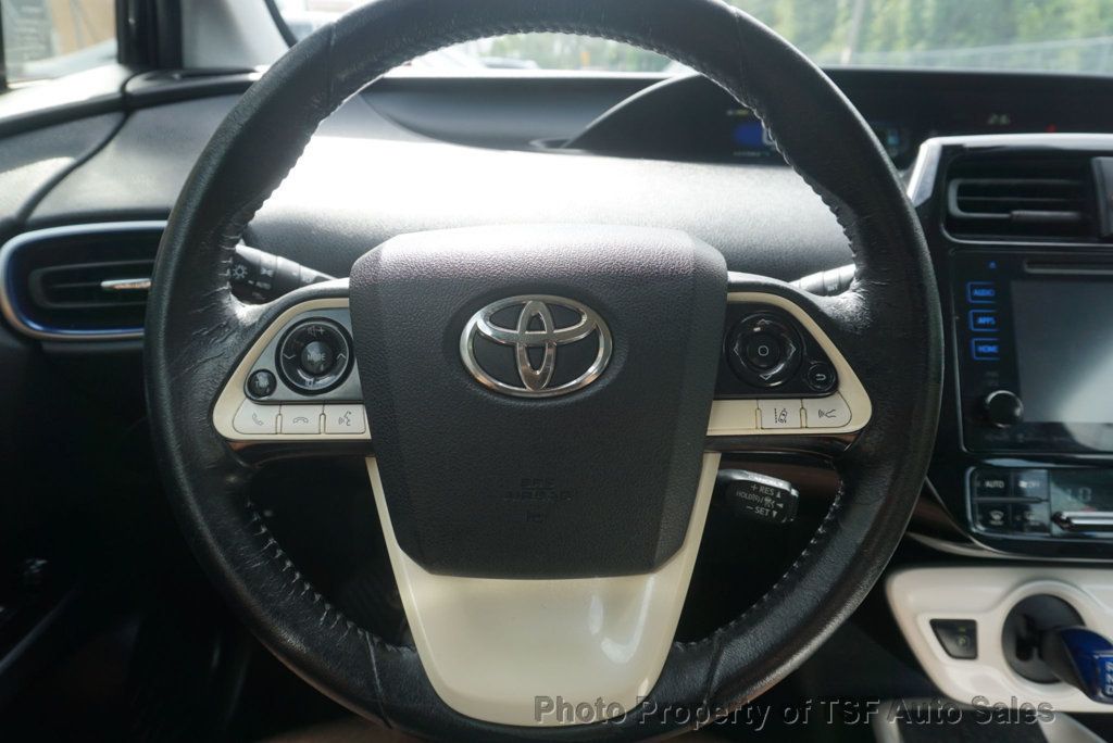 2016 Toyota Prius 5dr Hatchback Three Touring - 23070436 - 19
