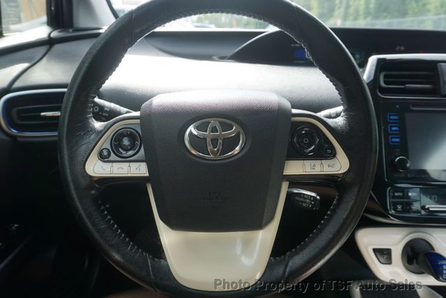 2016 Toyota Prius 5dr Hatchback Three Touring - 23070436 - 19