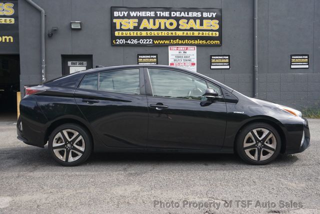 2016 Toyota Prius 5dr Hatchback Three Touring - 23070436 - 7