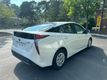 2016 Toyota Prius 5dr Hatchback Two - 22099725 - 4