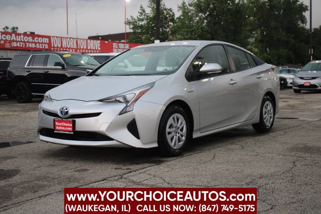 2016 Toyota Prius 5dr Hatchback Two - 22903344 - 0